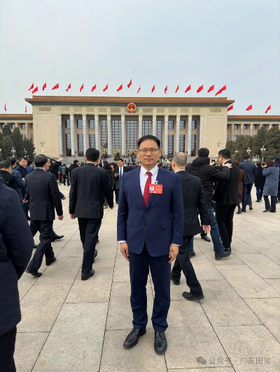 羅振.jpg